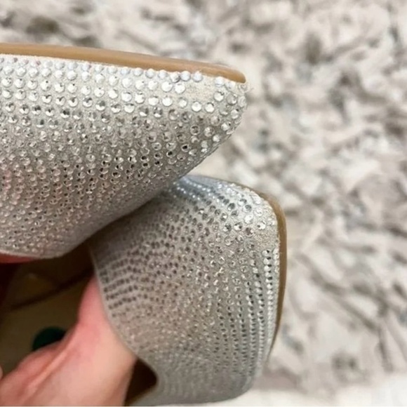 Nine West Twinn Silver Rhinestone Heels Size 7.5 - Picture 12 of 12